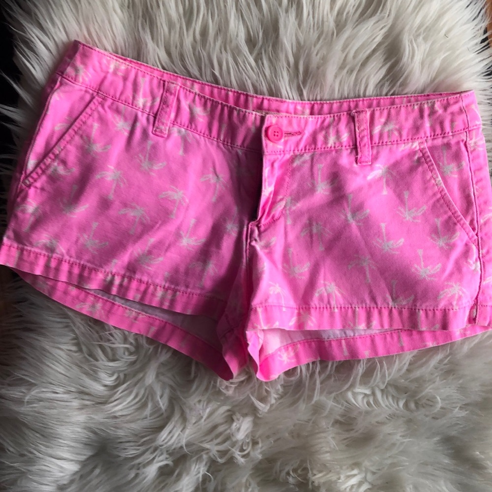 Light neon Pink shorts with palm trees size 4/5